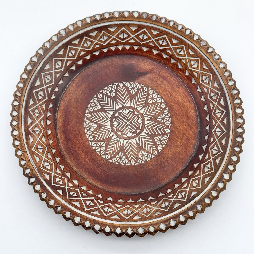 Vintage Hand Carved Wood Plate Trinket Dish Hand Painted Folk Art 6.25" - Picture 1 of 4